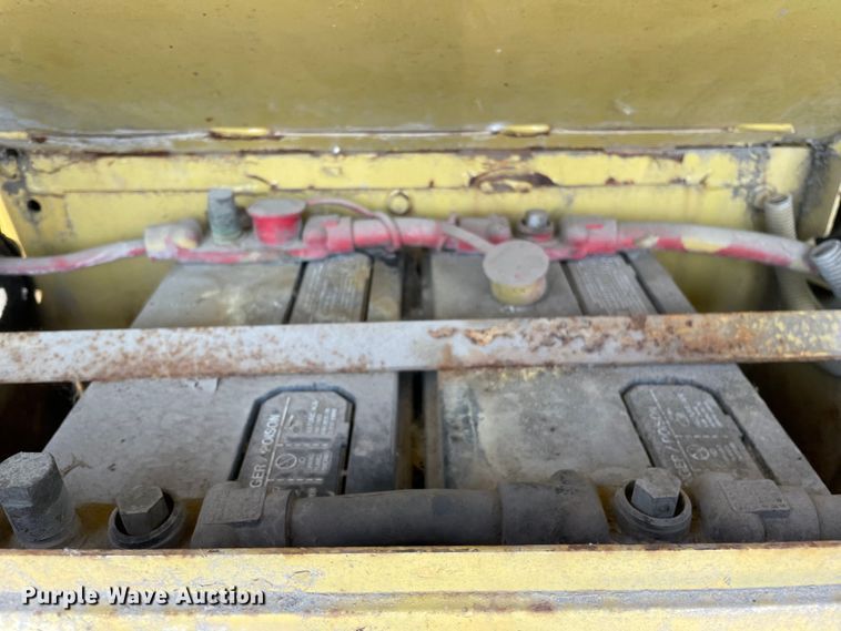 image for item DS5510 1997 Gradall XL4100 wheeled excavator