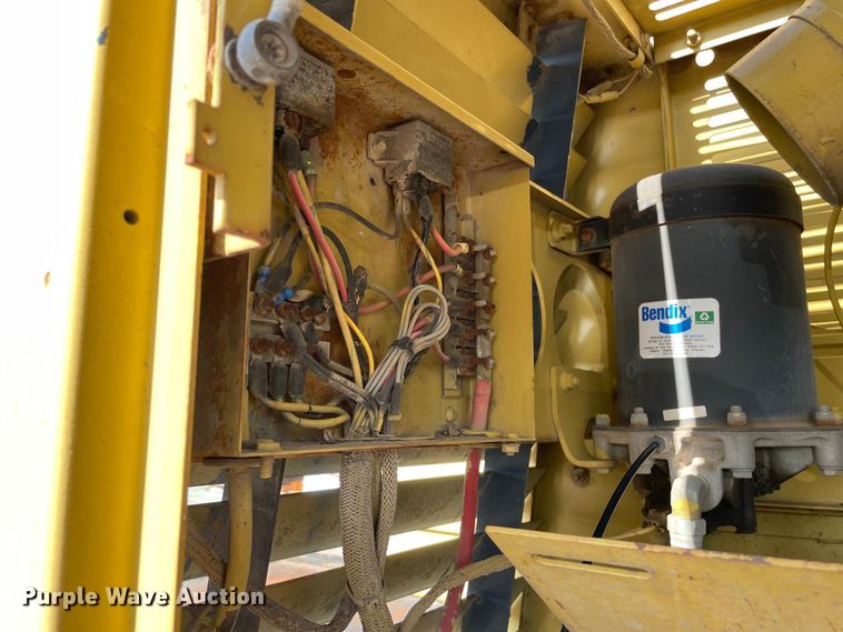 image for item DS5510 1997 Gradall XL4100 wheeled excavator