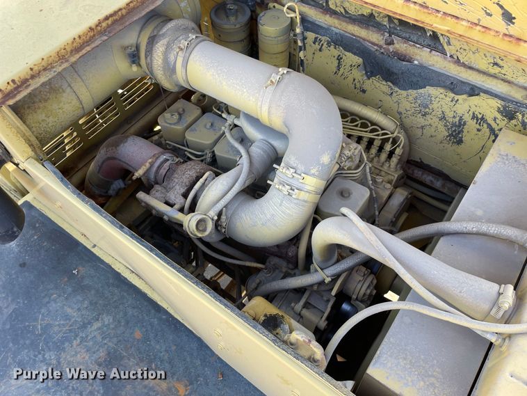 image for item DS5510 1997 Gradall XL4100 wheeled excavator