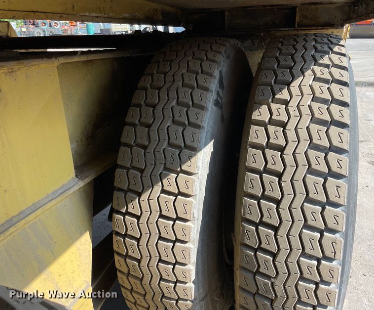 image for item DS5510 1997 Gradall XL4100 wheeled excavator