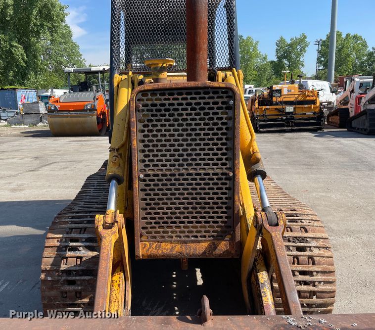 image for item DS5511 1975 John Deere  555-A track loader