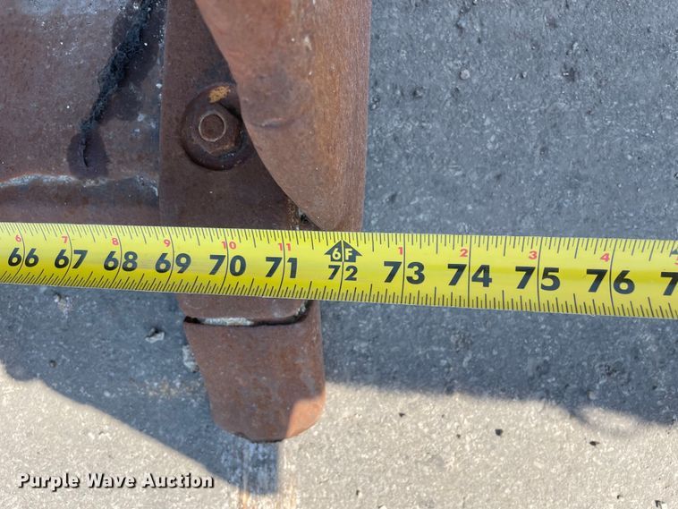 image for item DS5511 1975 John Deere  555-A track loader