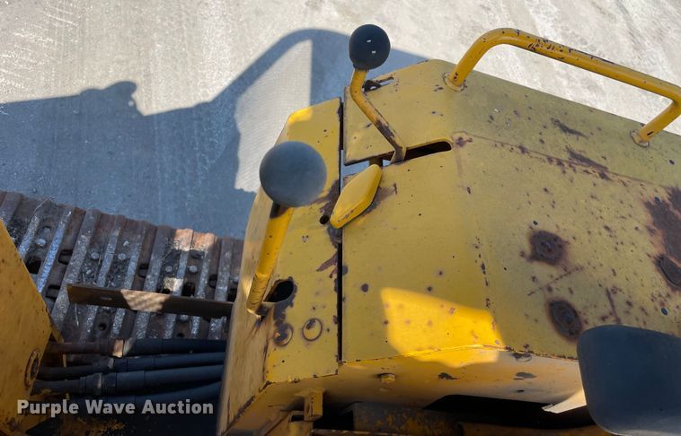 image for item DS5511 1975 John Deere  555-A track loader