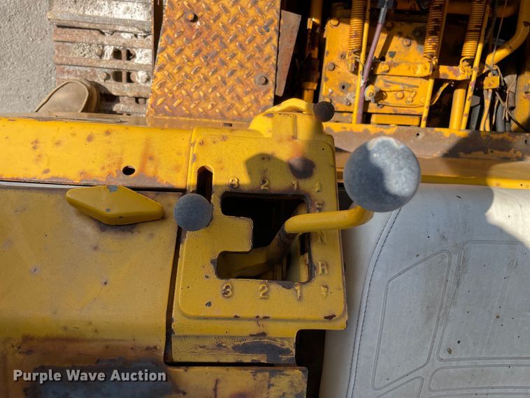 image for item DS5511 1975 John Deere  555-A track loader