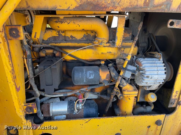 image for item DS5511 1975 John Deere  555-A track loader