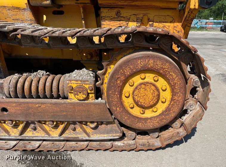 image for item DS5511 1975 John Deere  555-A track loader