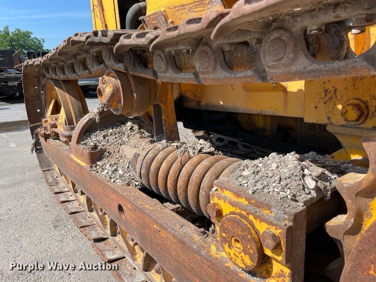 image for item DS5511 1975 John Deere  555-A track loader