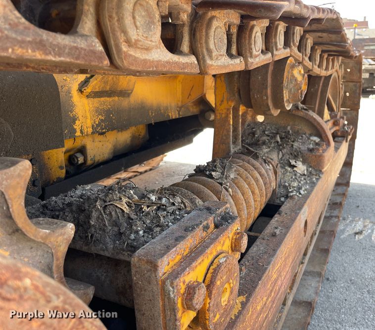 image for item DS5511 1975 John Deere  555-A track loader