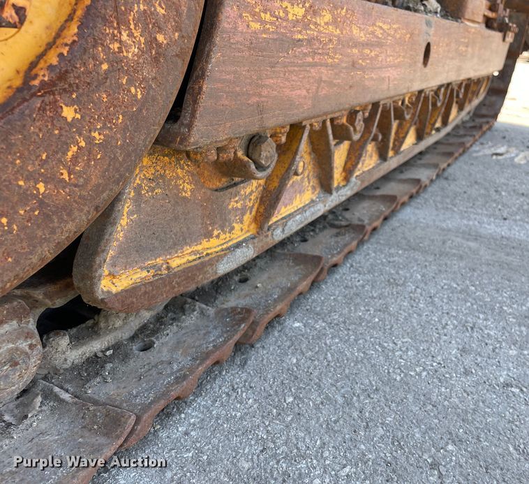 image for item DS5511 1975 John Deere  555-A track loader