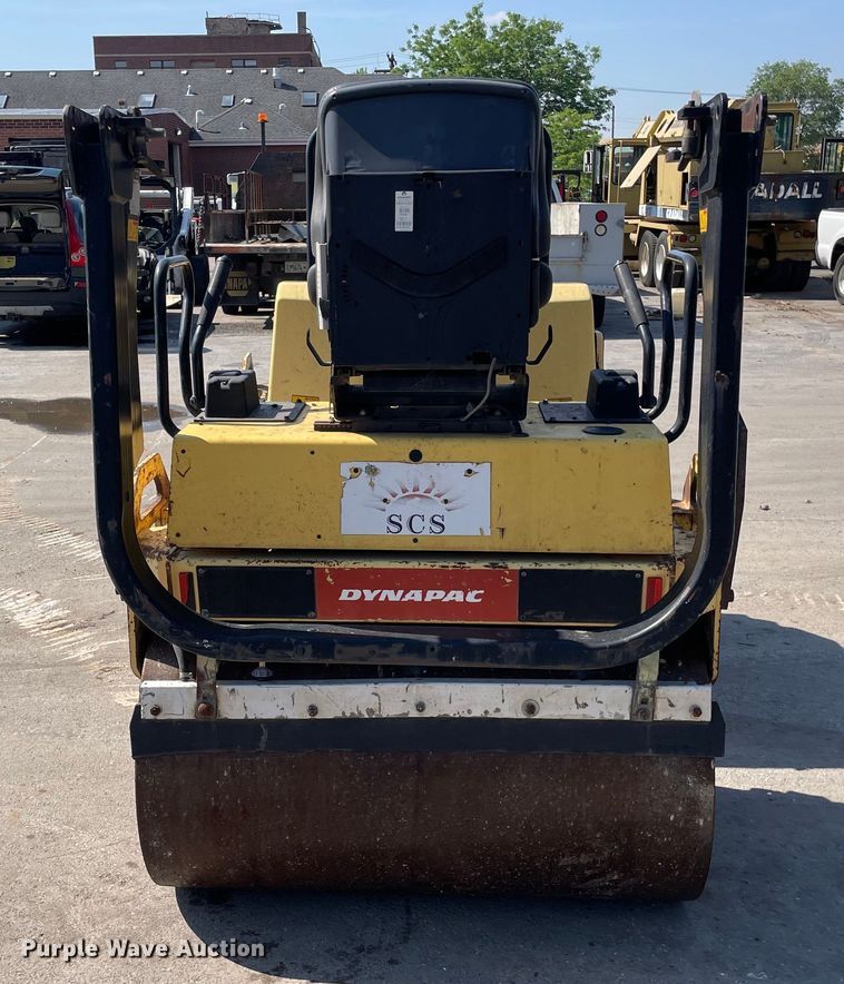 image for item DS5512 2009 Dynapac  CC122 double drum vibratory roller