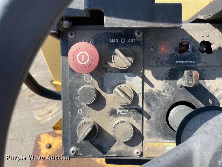 image for item DS5512 2009 Dynapac  CC122 double drum vibratory roller