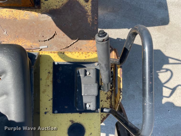 image for item DS5512 2009 Dynapac  CC122 double drum vibratory roller