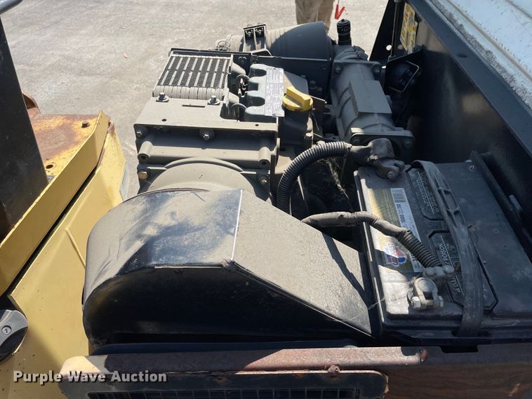 image for item DS5512 2009 Dynapac  CC122 double drum vibratory roller