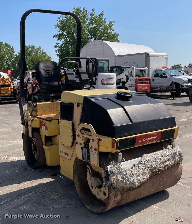 image for item DS5513 Dynapac CC122 double drum vibratory roller