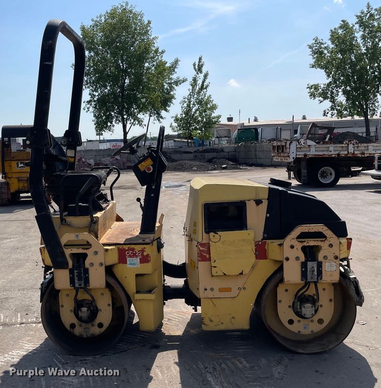 image for item DS5513 Dynapac CC122 double drum vibratory roller