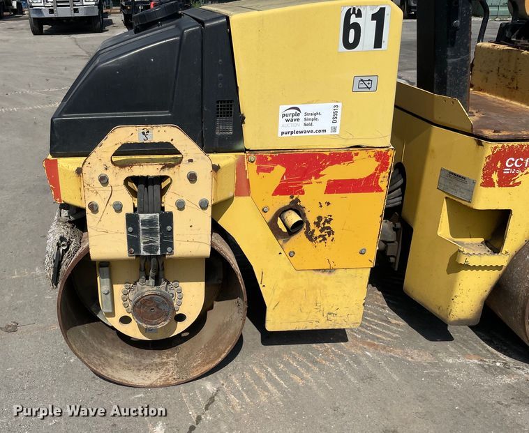 image for item DS5513 Dynapac CC122 double drum vibratory roller