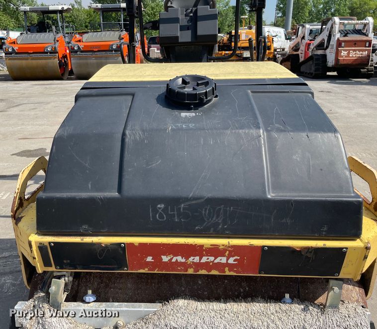 image for item DS5513 Dynapac CC122 double drum vibratory roller