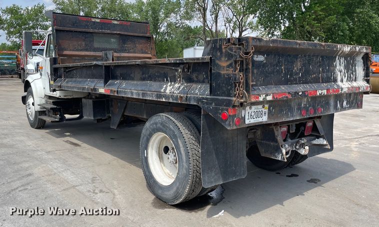 image for item DS5518 1996 International  4700 dump truck