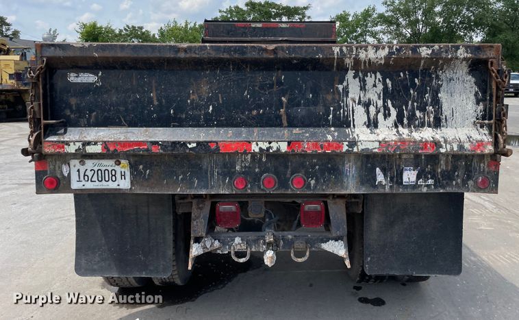 image for item DS5518 1996 International  4700 dump truck
