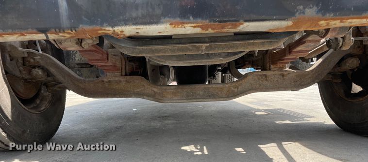 image for item DS5518 1996 International  4700 dump truck