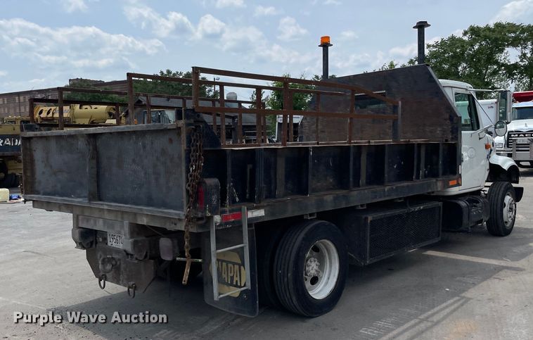 image for item DS5519 1998 International  4700 dump flatbed truck