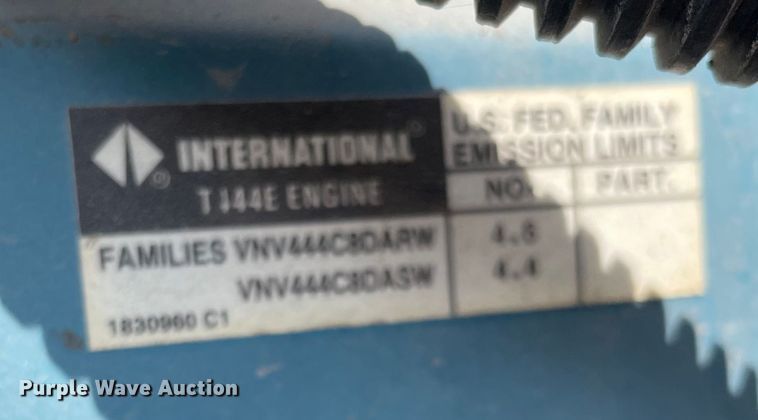 image for item DS5519 1998 International  4700 dump flatbed truck