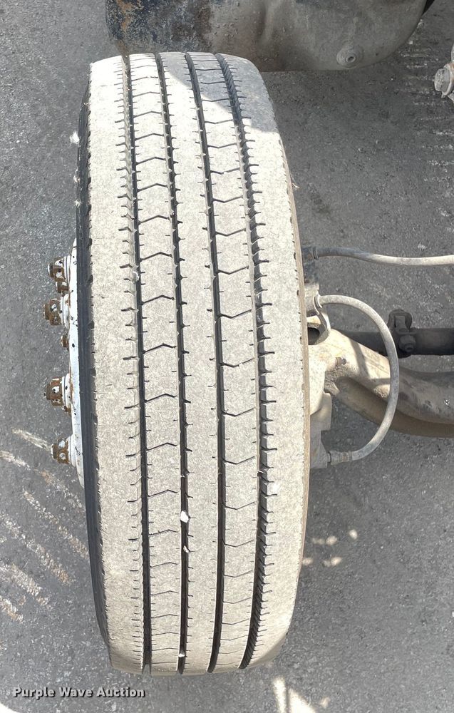 image for item DS5519 1998 International  4700 dump flatbed truck