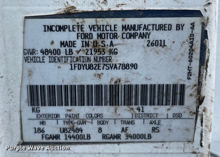 image for item DS5520 1995 Ford  L8000 dump truck