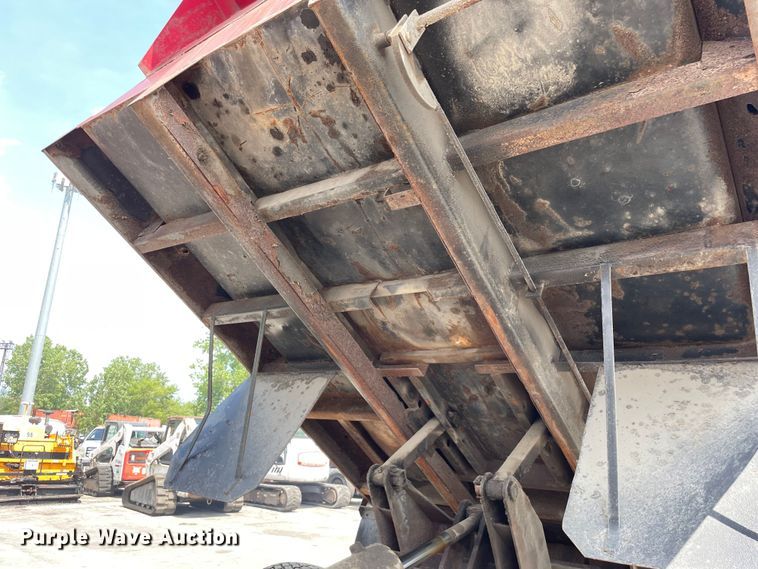 image for item DS5521 1990 GMC TopKick  dump truck