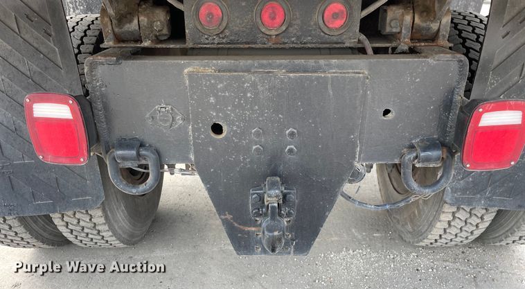 image for item DS5521 1990 GMC TopKick  dump truck