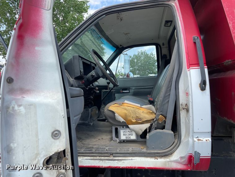 image for item DS5521 1990 GMC TopKick  dump truck