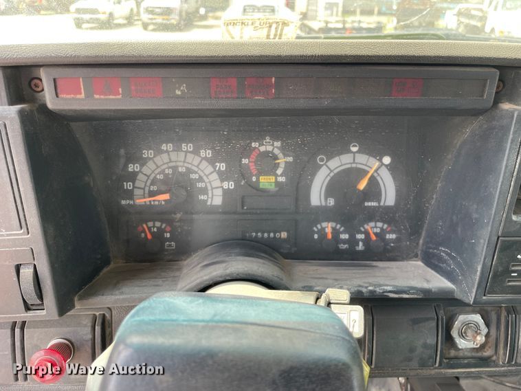 image for item DS5521 1990 GMC TopKick  dump truck