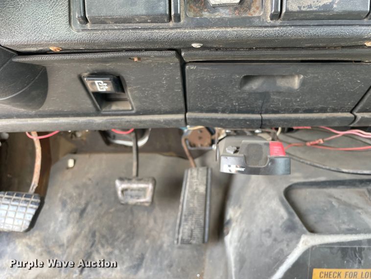 image for item DS5521 1990 GMC TopKick  dump truck