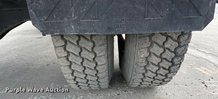 image for item DS5521 1990 GMC TopKick  dump truck