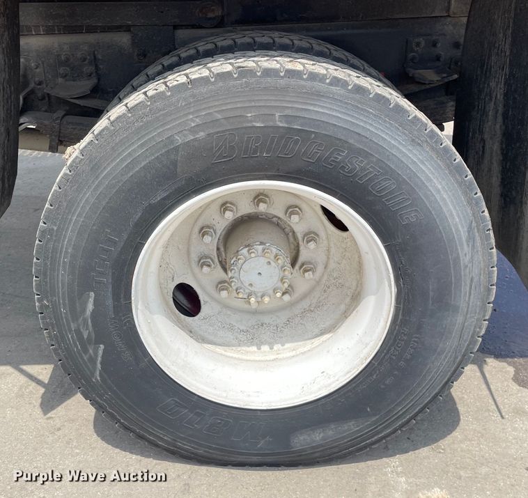 image for item DS5521 1990 GMC TopKick  dump truck