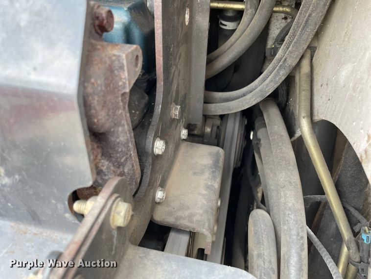 image for item DS5522 2011 Bobcat  S650 skid steer loader