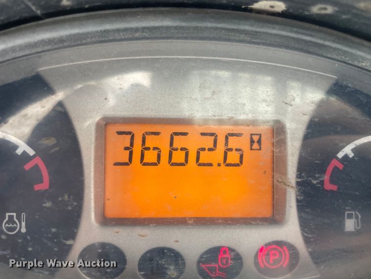 image for item DS5522 2011 Bobcat  S650 skid steer loader