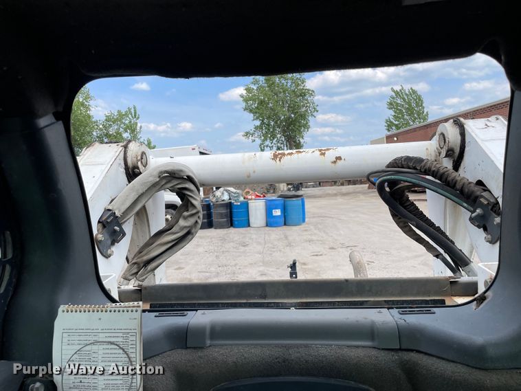 image for item DS5522 2011 Bobcat  S650 skid steer loader