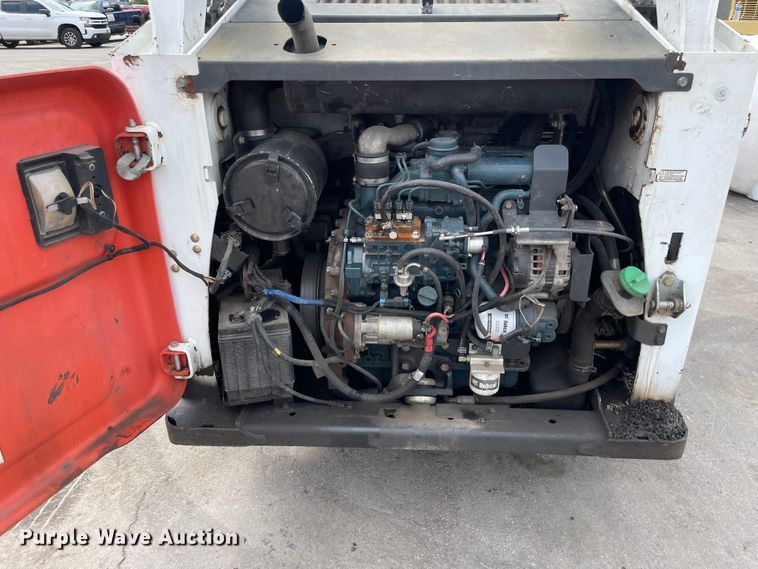 image for item DS5522 2011 Bobcat  S650 skid steer loader