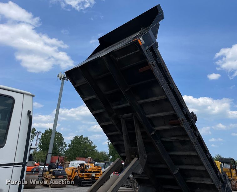 image for item DS5523 2001 Sterling  Acterra dump truck