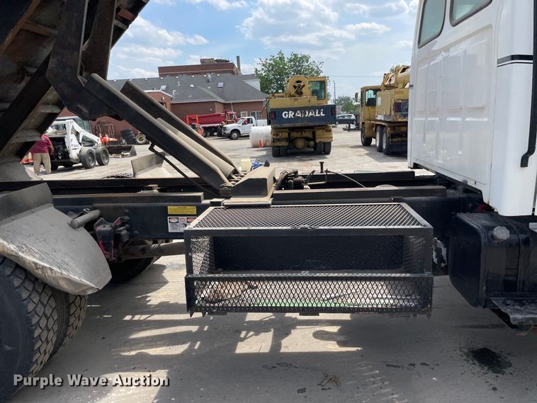 image for item DS5523 2001 Sterling  Acterra dump truck