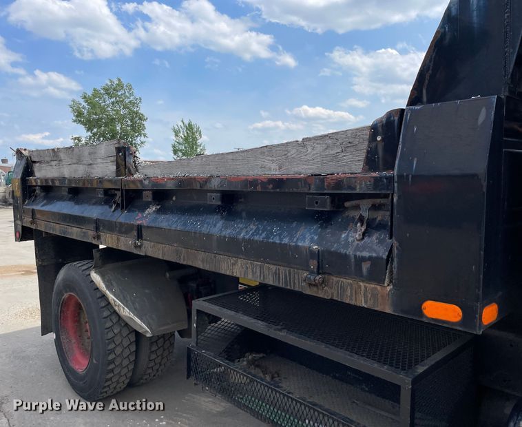 image for item DS5523 2001 Sterling  Acterra dump truck