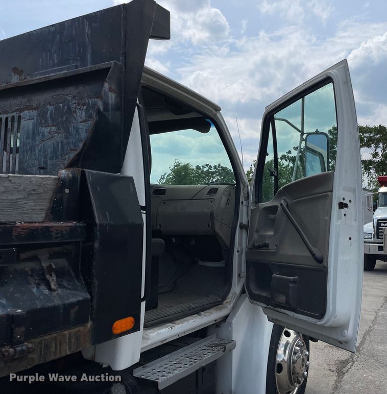 image for item DS5523 2001 Sterling  Acterra dump truck