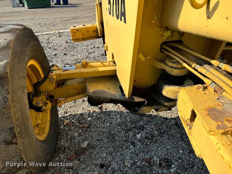 image for item DS5567 1968 John Deere 570A motor grader