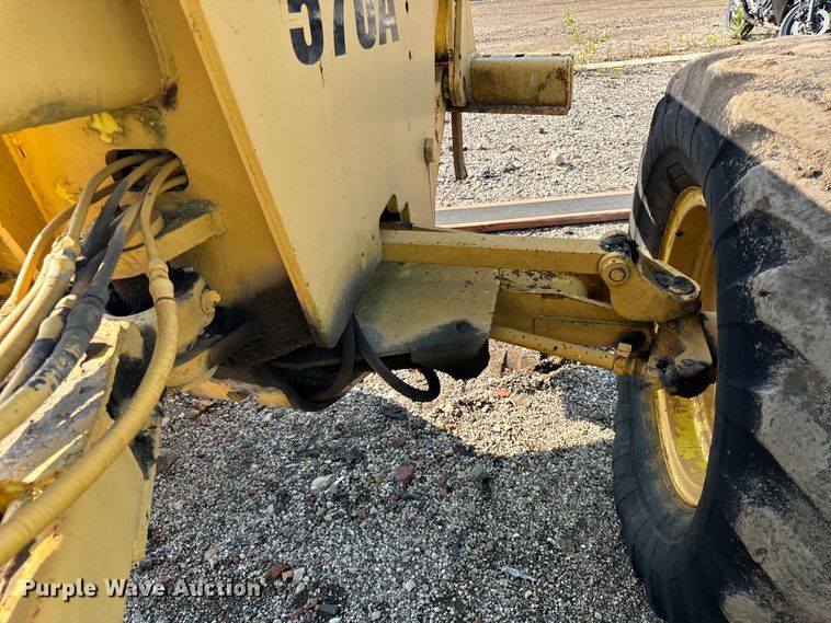 image for item DS5567 1968 John Deere 570A motor grader