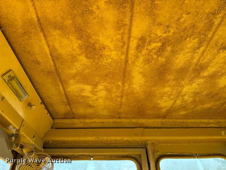 image for item DS5567 1968 John Deere 570A motor grader