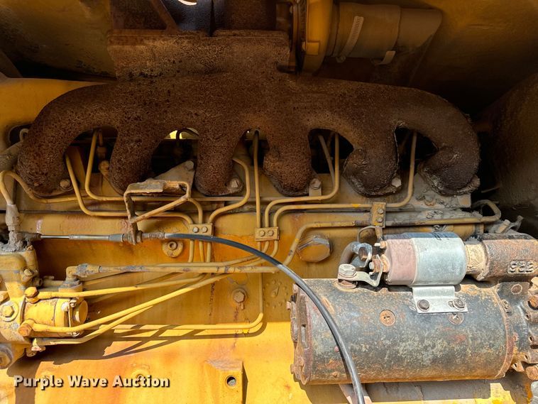 image for item DS5567 1968 John Deere 570A motor grader