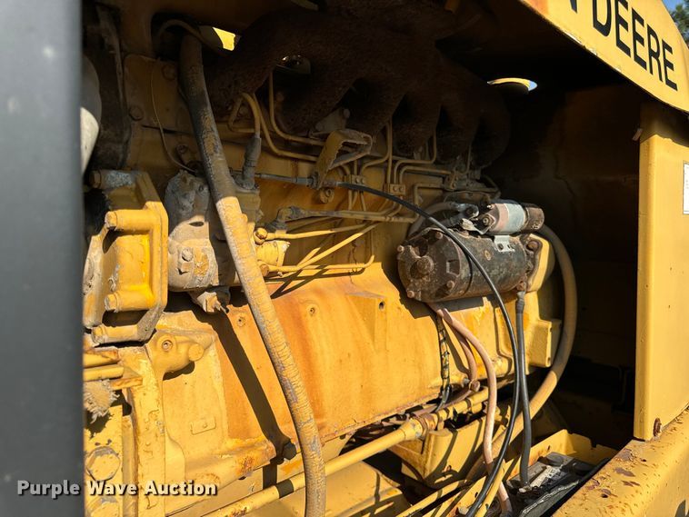 image for item DS5567 1968 John Deere 570A motor grader