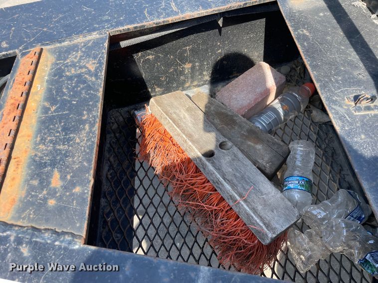 image for item DV5749 2000 Belshe  equipment trailer