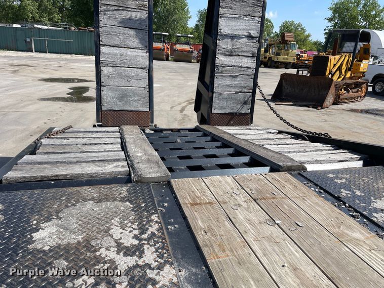 image for item DV5749 2000 Belshe  equipment trailer